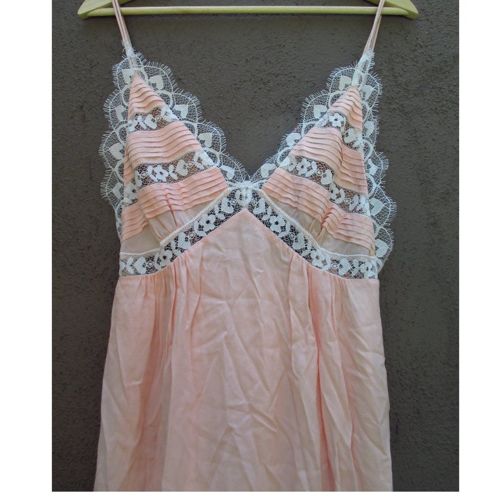NEW FOR LOVE & LEMONS SOFT PINK LOVEBIRD MAXI DRESS SIZE XS - Picture 3 of 11